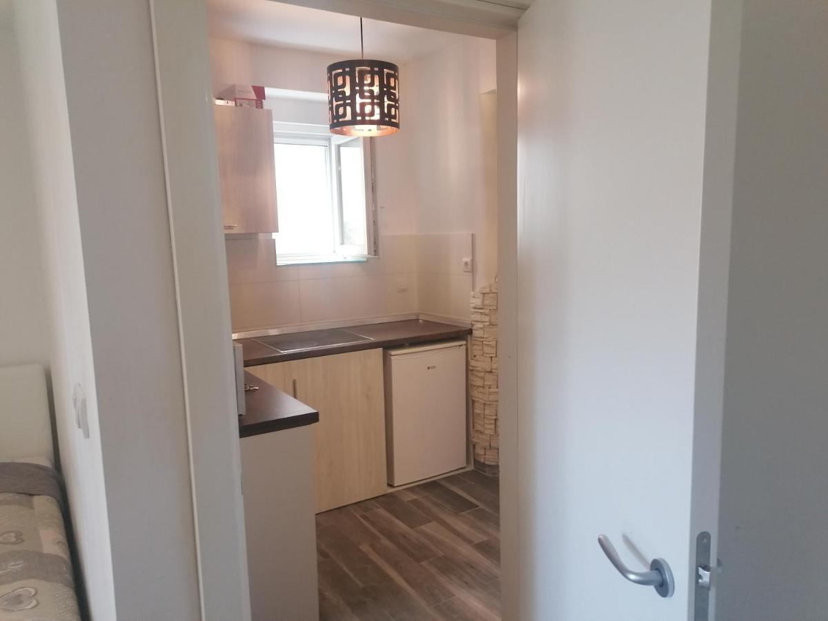 Apartamento Natasa Belgrado Exterior foto