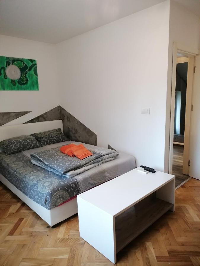 Apartamento Natasa Belgrado Exterior foto