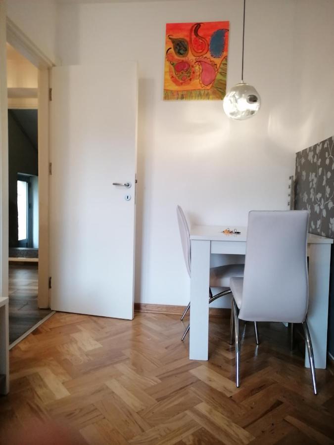 Apartamento Natasa Belgrado Exterior foto
